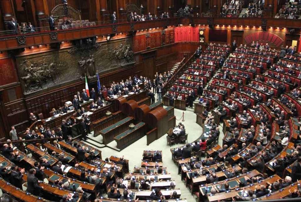 برلمان إيطاليا يدعو الحكومة للاعتراف بإبادة الأرمن