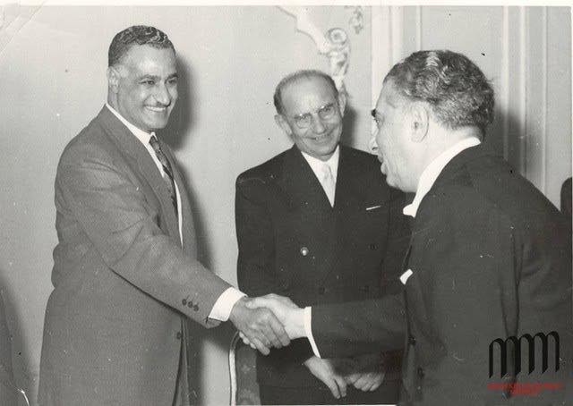آرام خاتشادوريان .. الموسيقار الذي استقبله عبد الناصر في المطار آرام خاتشادوريان .. الموسيقار الذي استقبله عبد الناصر في المطار