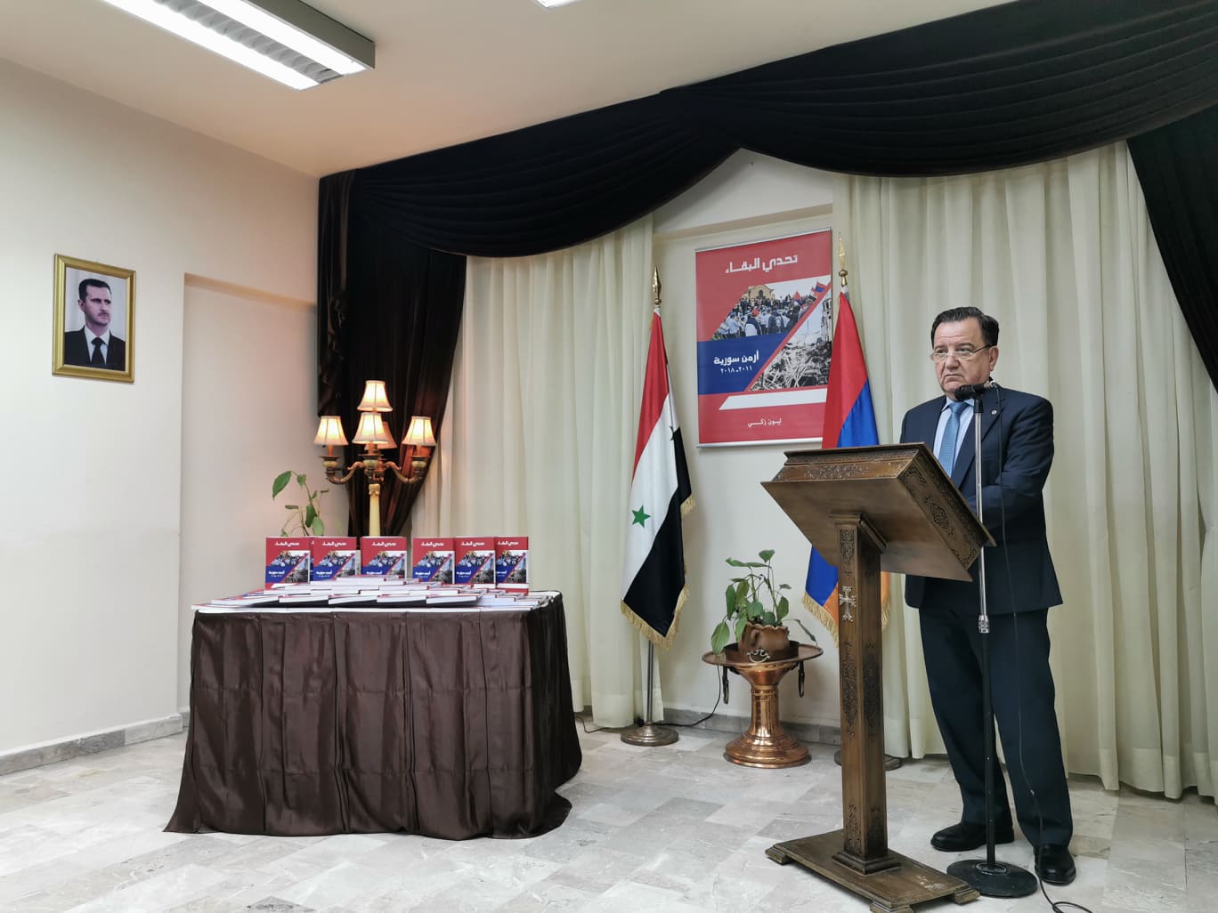توقيع كتاب ليون زكي (تحدي البقاء) بدمشق