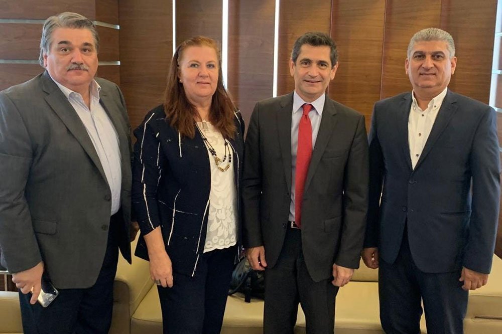 الوزير ريشار قيومجيان يستقبل وفد جمعية الصليب لإعانة الأرمن في لبنان الوزير ريشار قيومجيان يستقبل وفد جمعية الصليب لإعانة الأرمن في لبنان